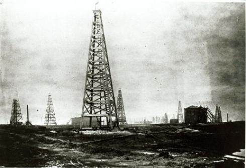 Spindletop Oil Well Centennial